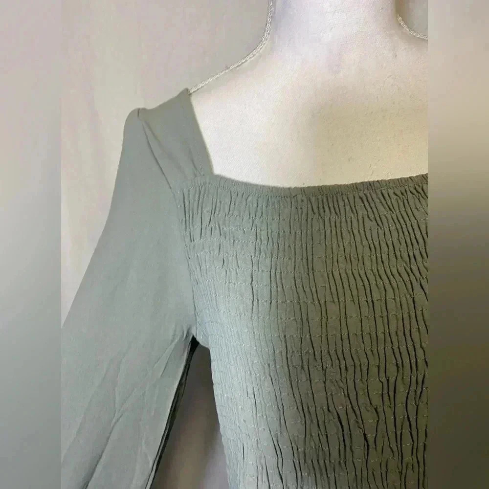 Misia long sleeve women’s light green‎ blouse size medium - Picture 3 of 9